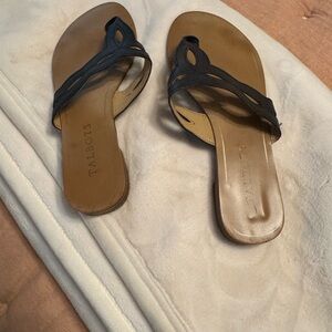 Talbots Navy Sandals Sleek Leather Design